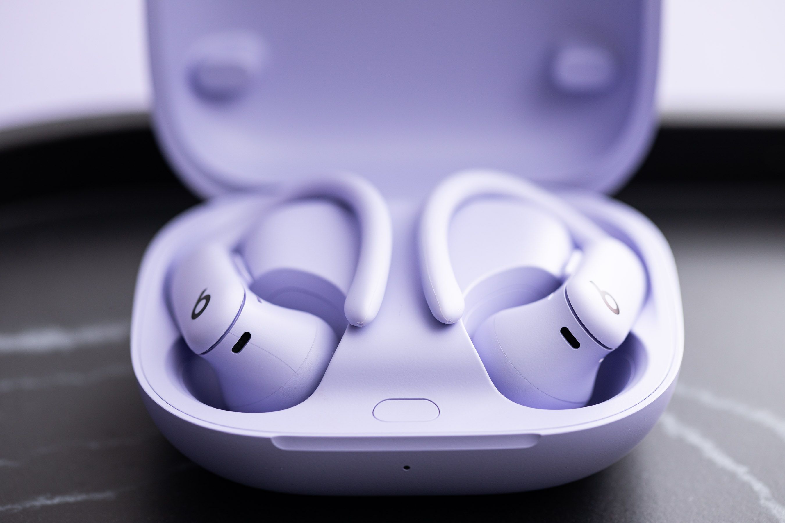 Apple Upgrades Powerbeats Pro 2 with Real-Time Heart Monitoring