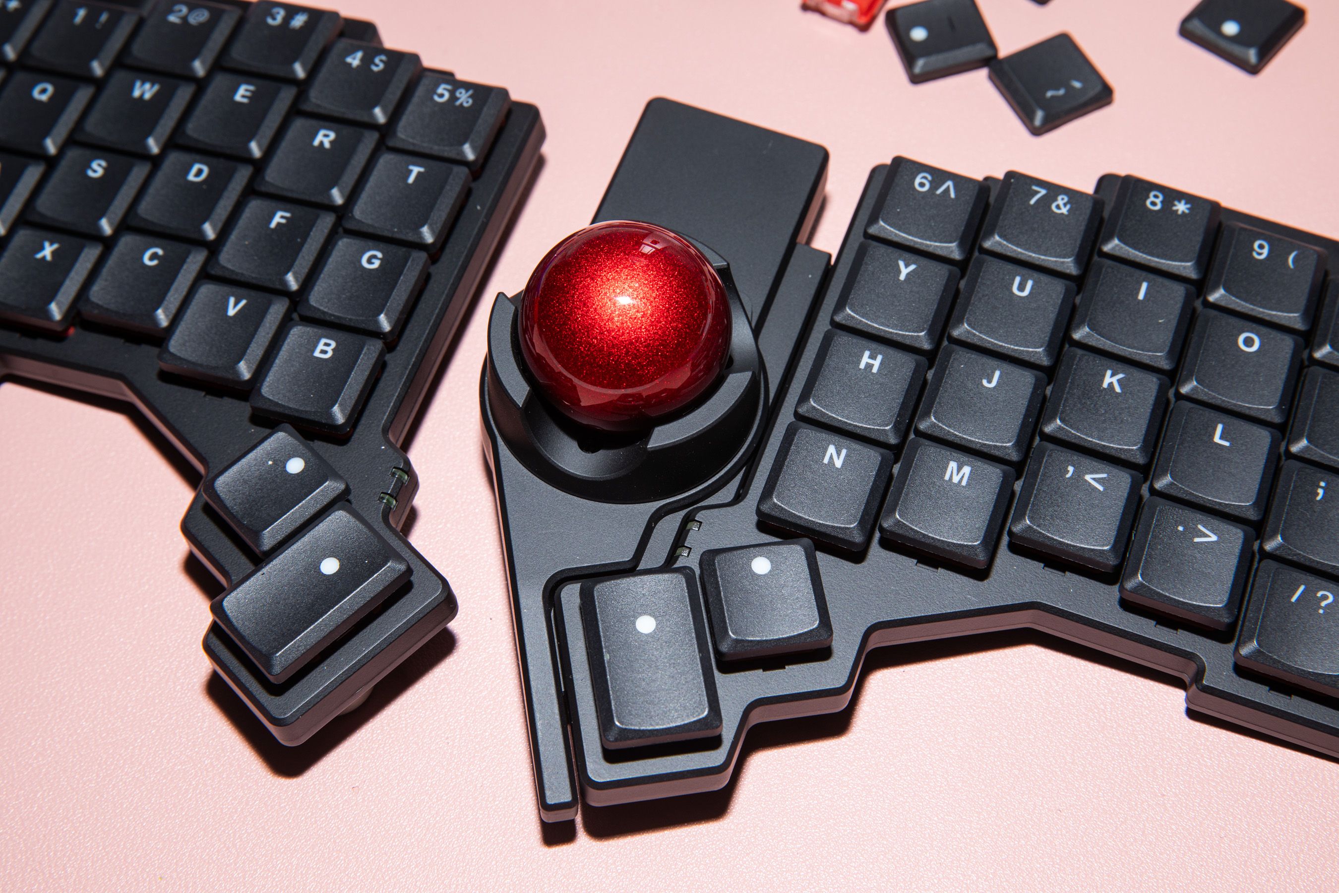 ZSA's $534 Voyager Keyboard Gets Magnetic Trackball Upgrade