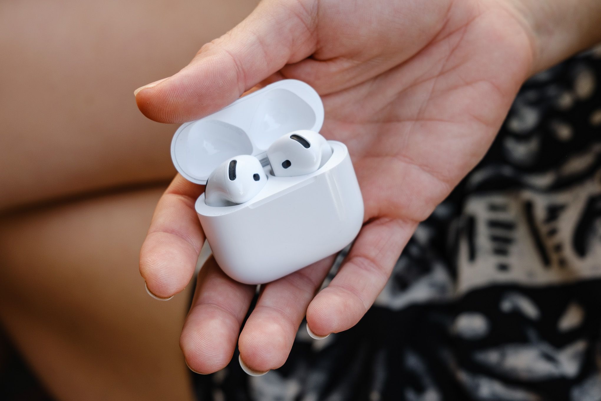 Apple AirPods 4 with ANC Hit Record Low Price at $99