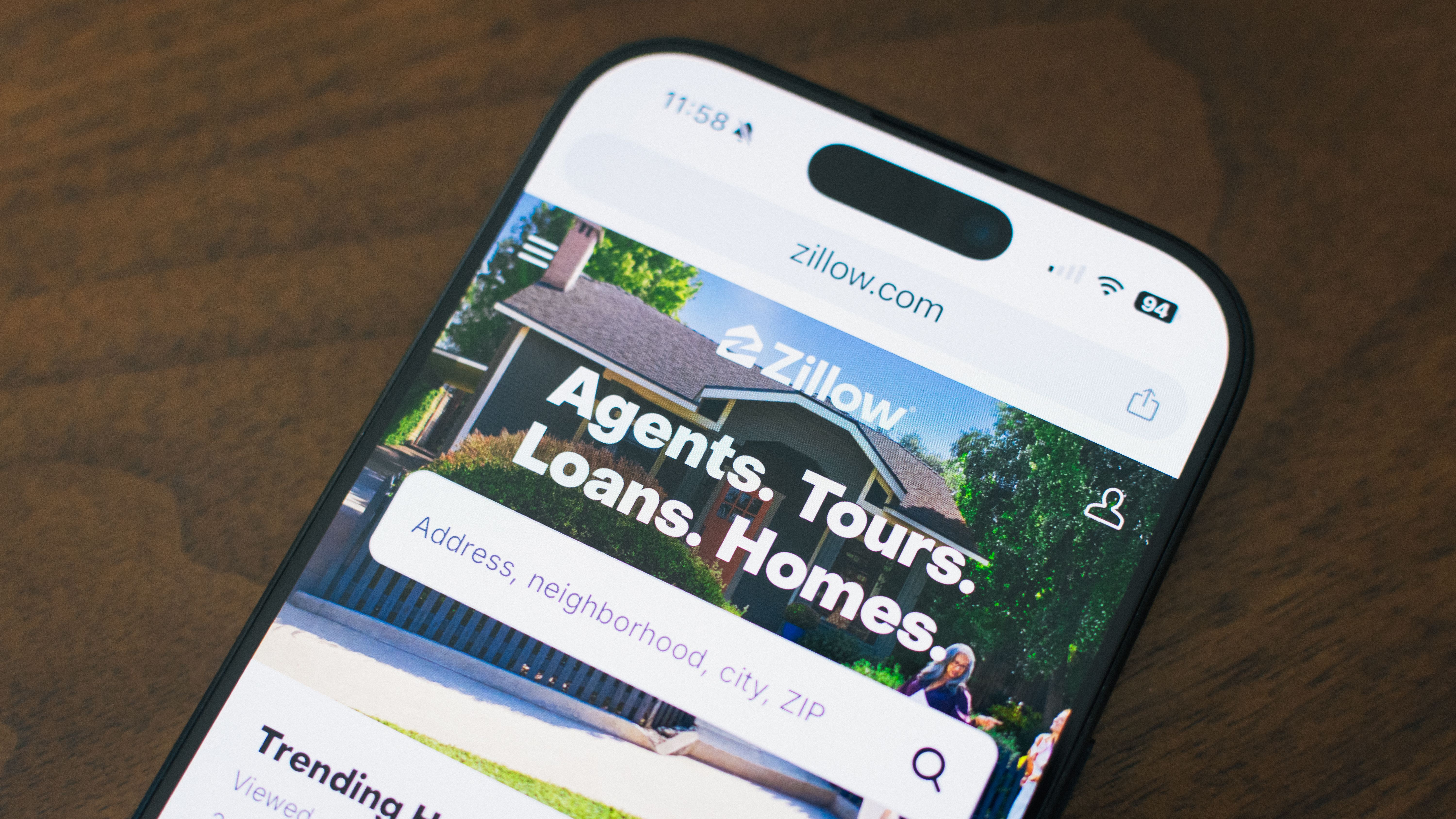 Zillow launches in-app messaging for home shopping partners