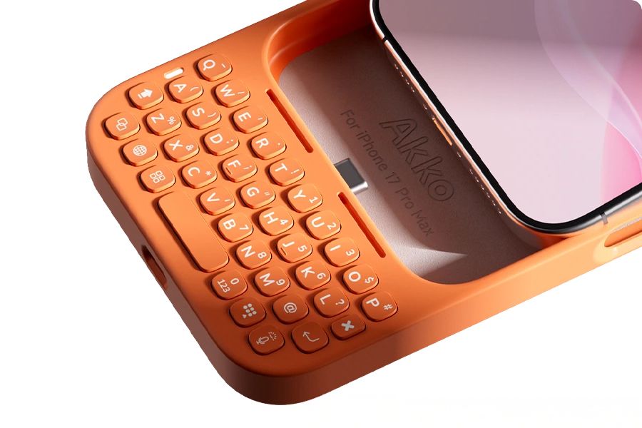 Akko's $60 iPhone Keyboard Case Undercuts Clicks by $80