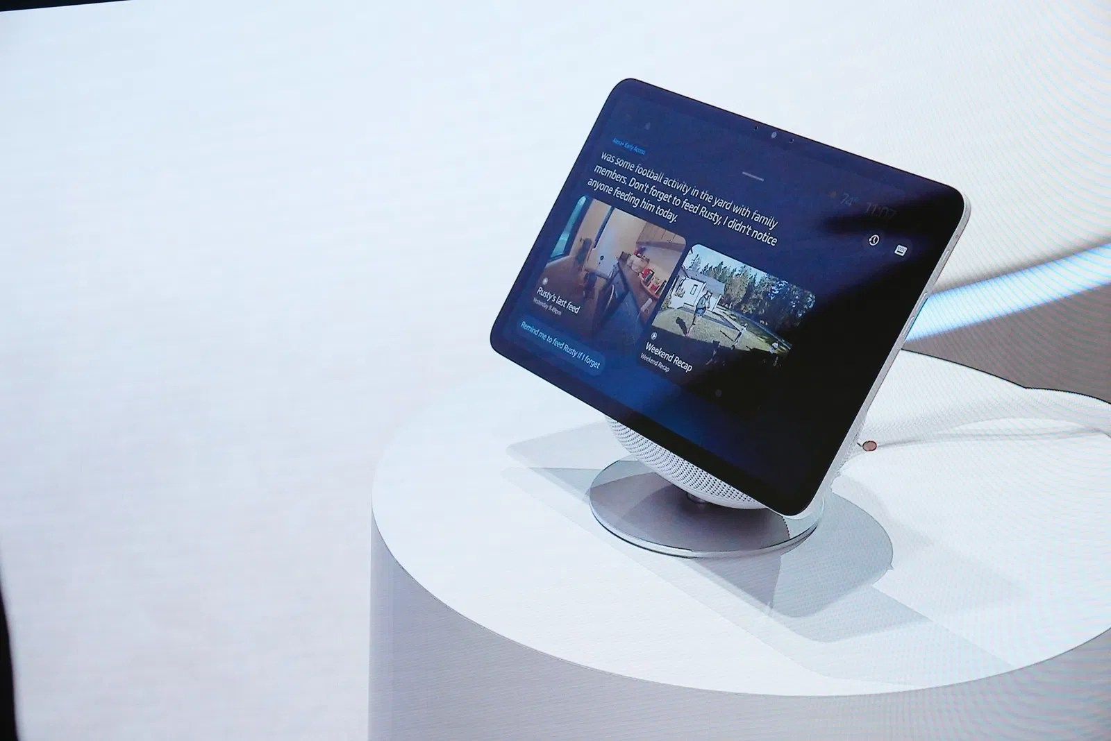 Apple's $350 Smart Home Hub Delayed to Spring 2026