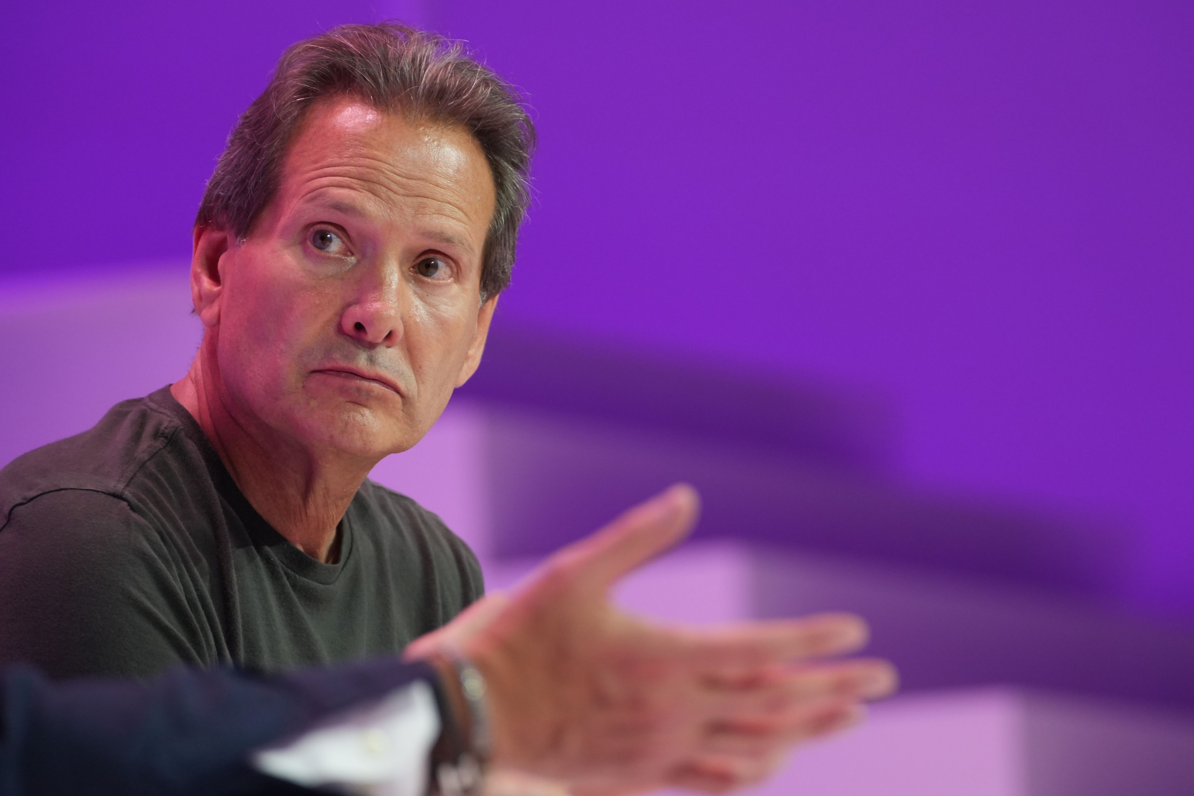 Verizon Taps PayPal's Dan Schulman as New CEO in Leadership Shake-Up