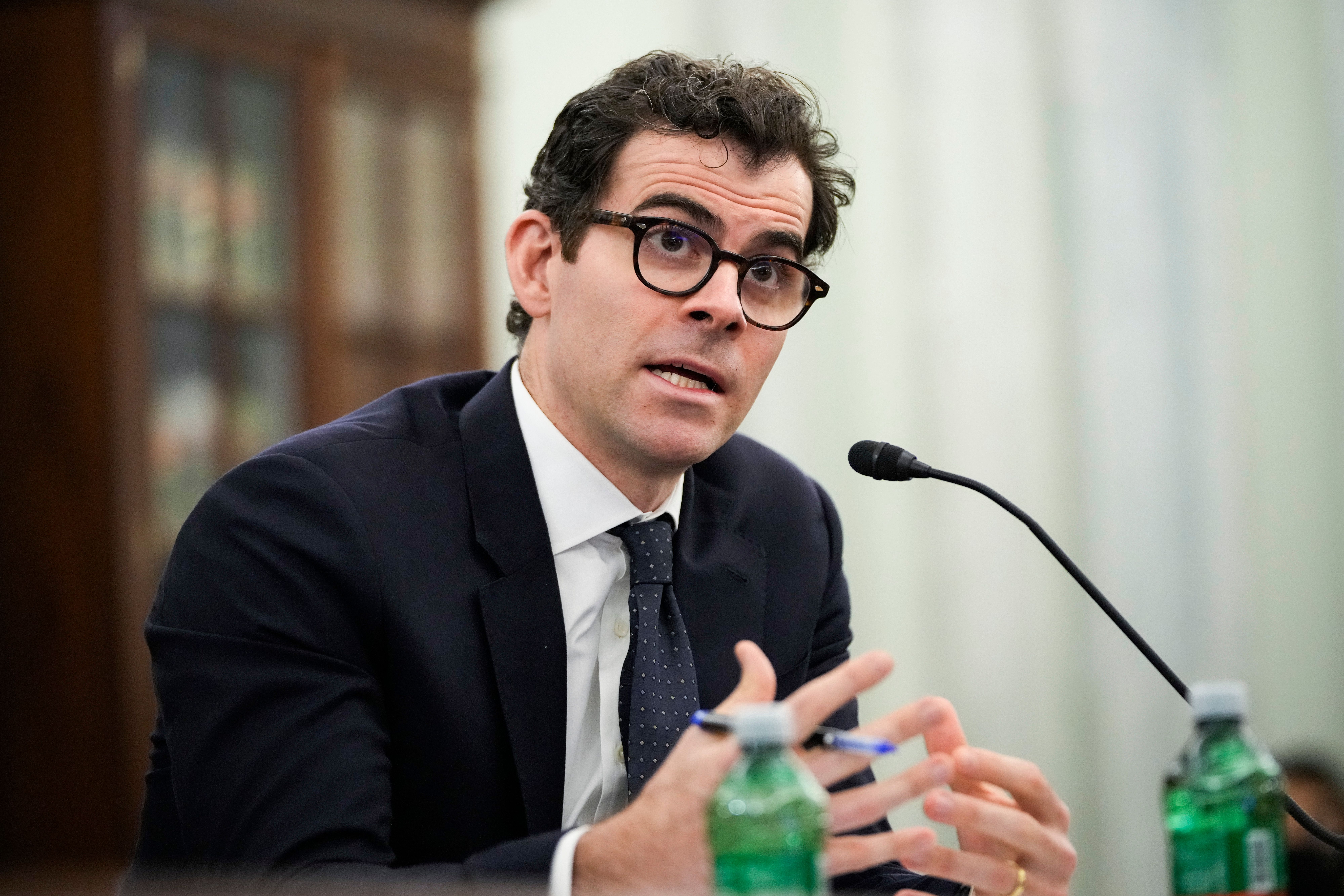 Mosseri's microphone denial sparks more skepticism than trust