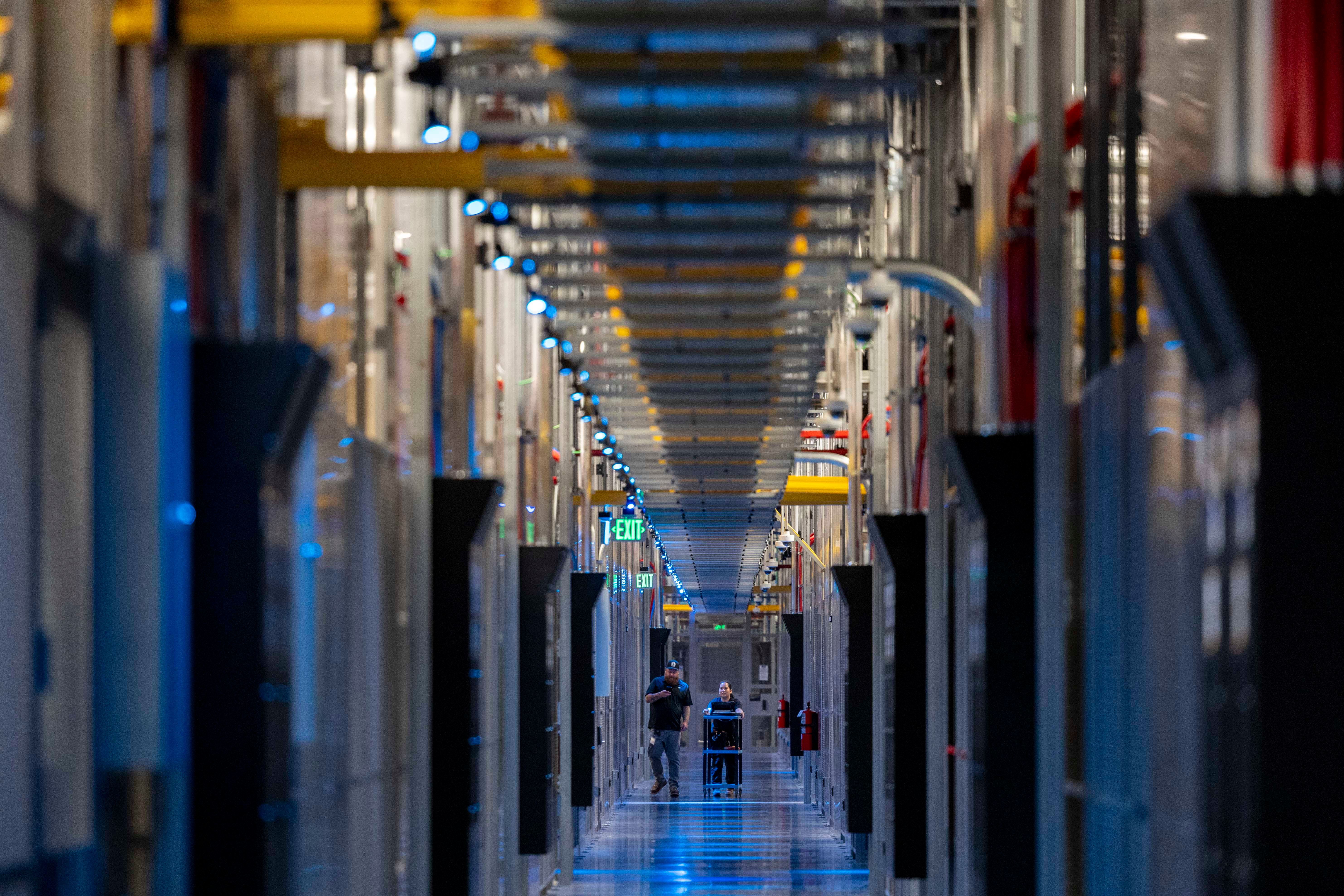 AI Energy Demands May Be Massively Overblown, Report Finds