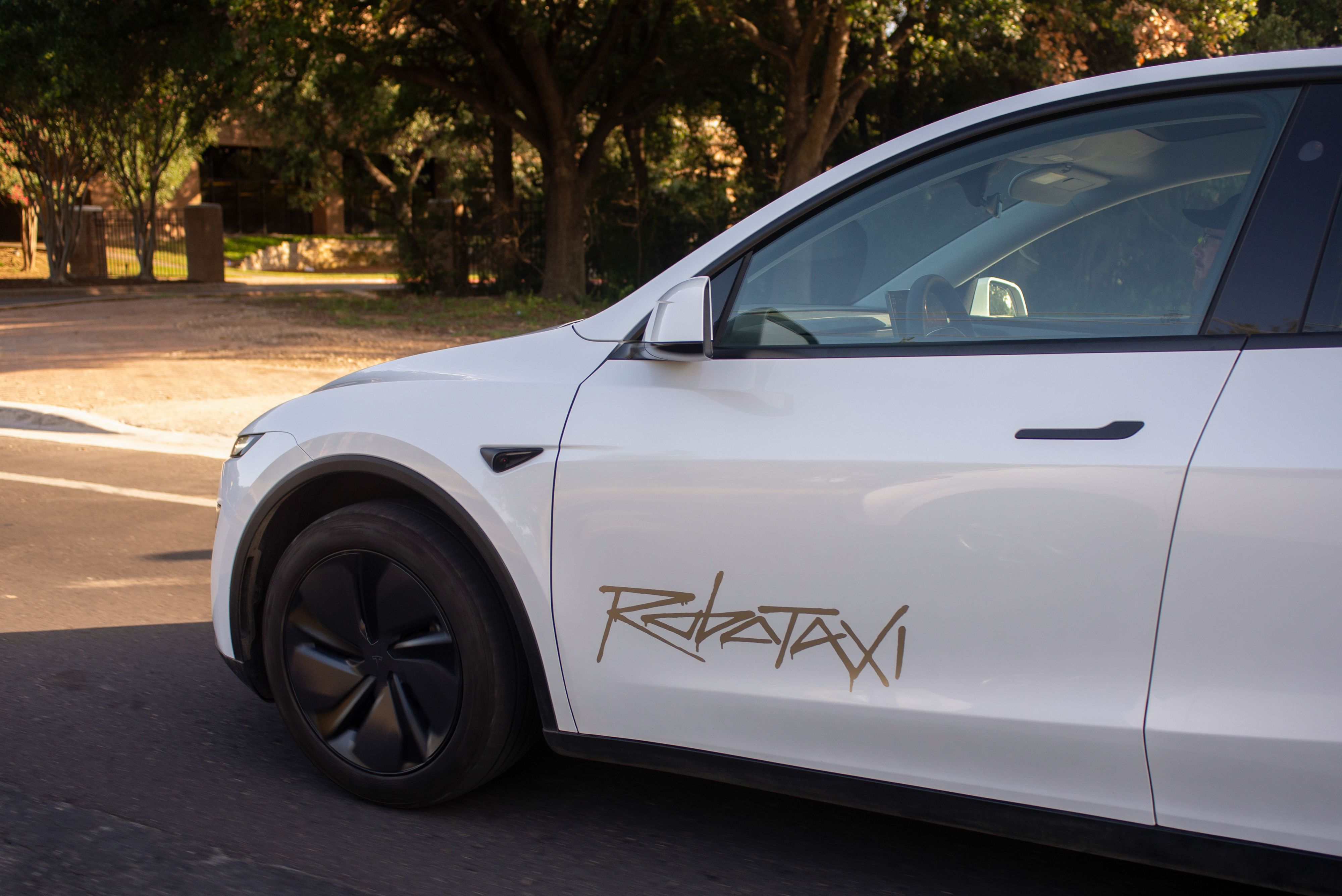 Tesla Dodges Regulators in Robotaxi Theater Performance