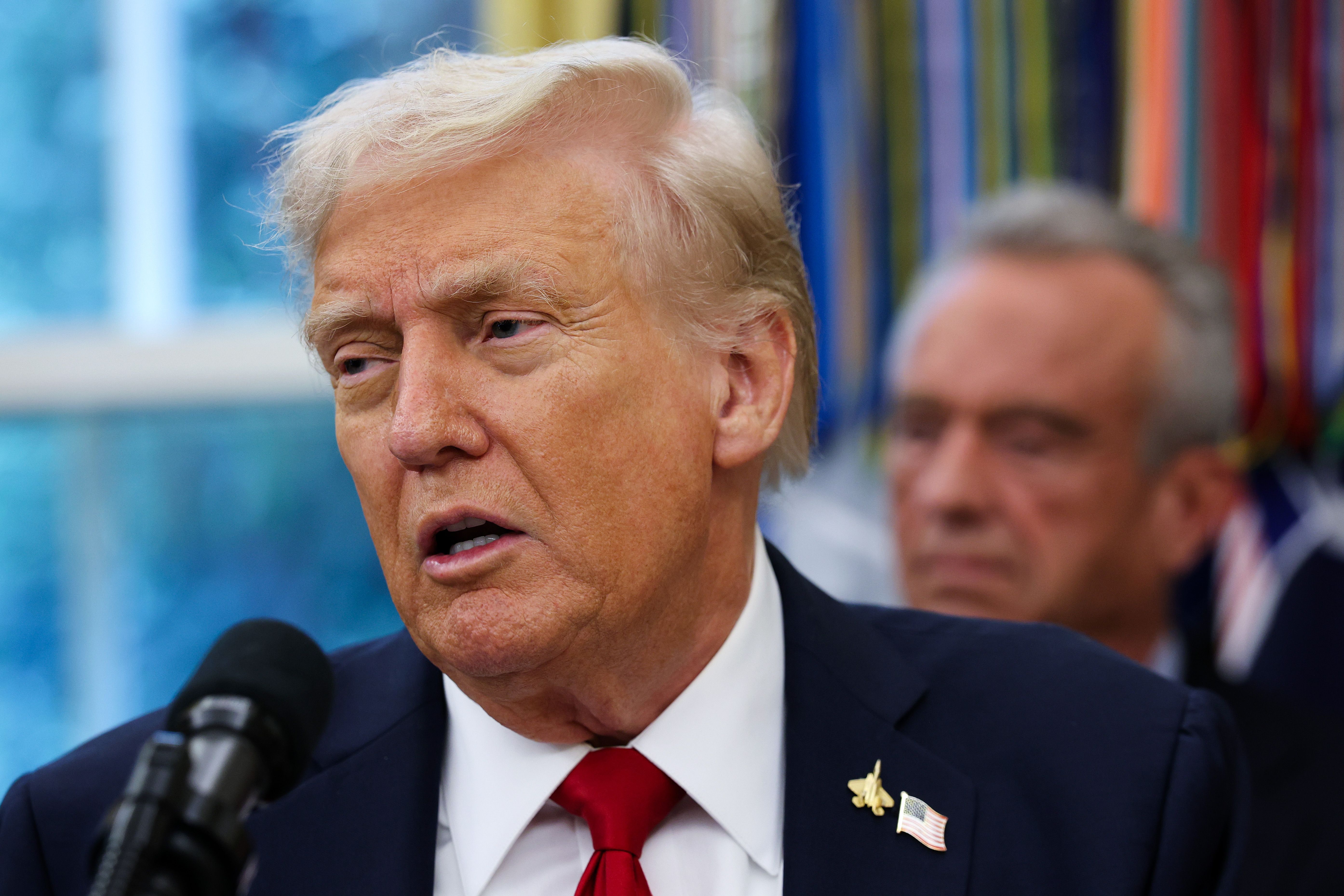 Trump Launches TrumpRx Portal for Discounted Drugs via Pfizer Deal
