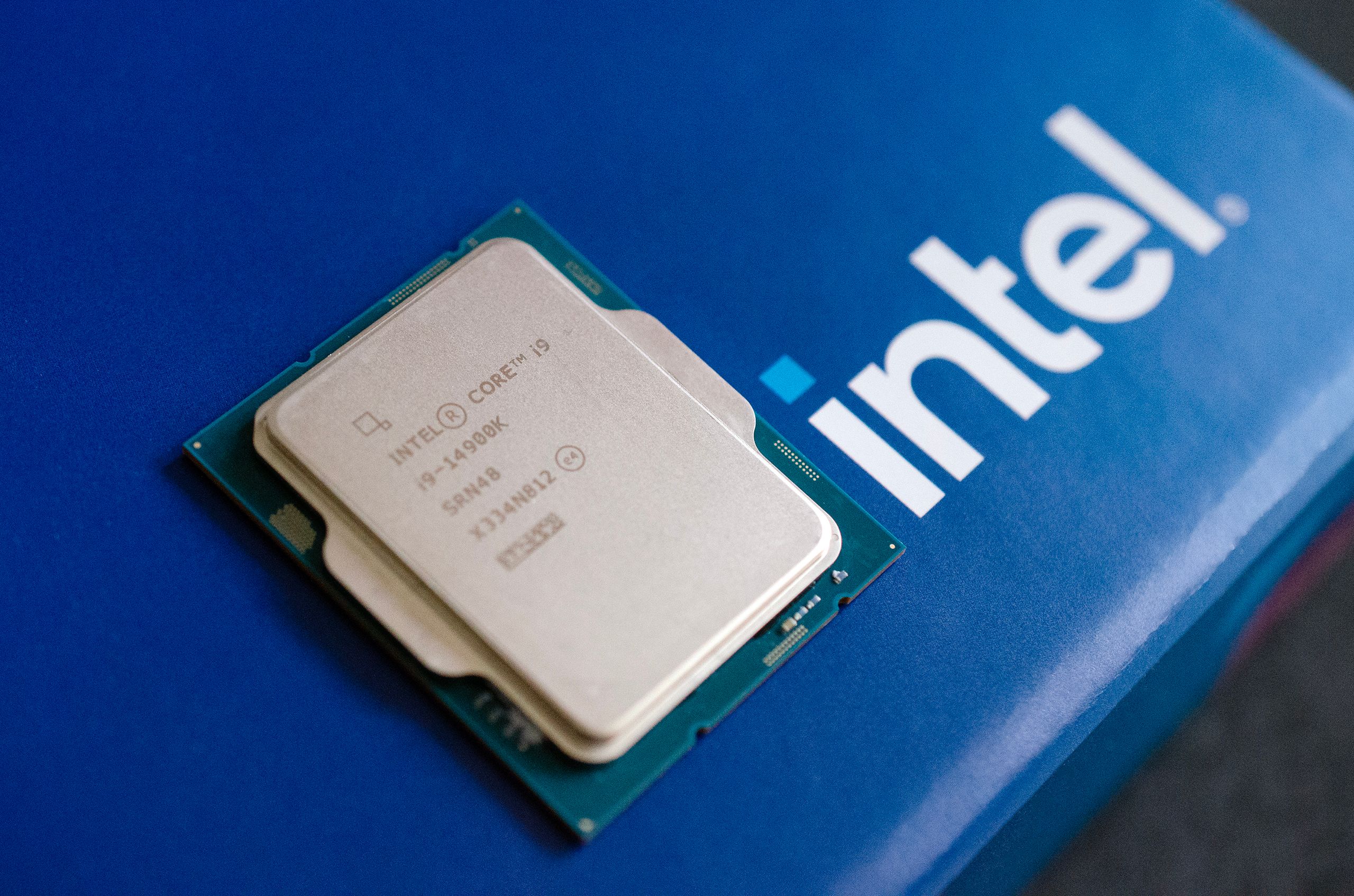 Intel Ditches Tick-Tock, Goes All-In on AI Despite PC Boom