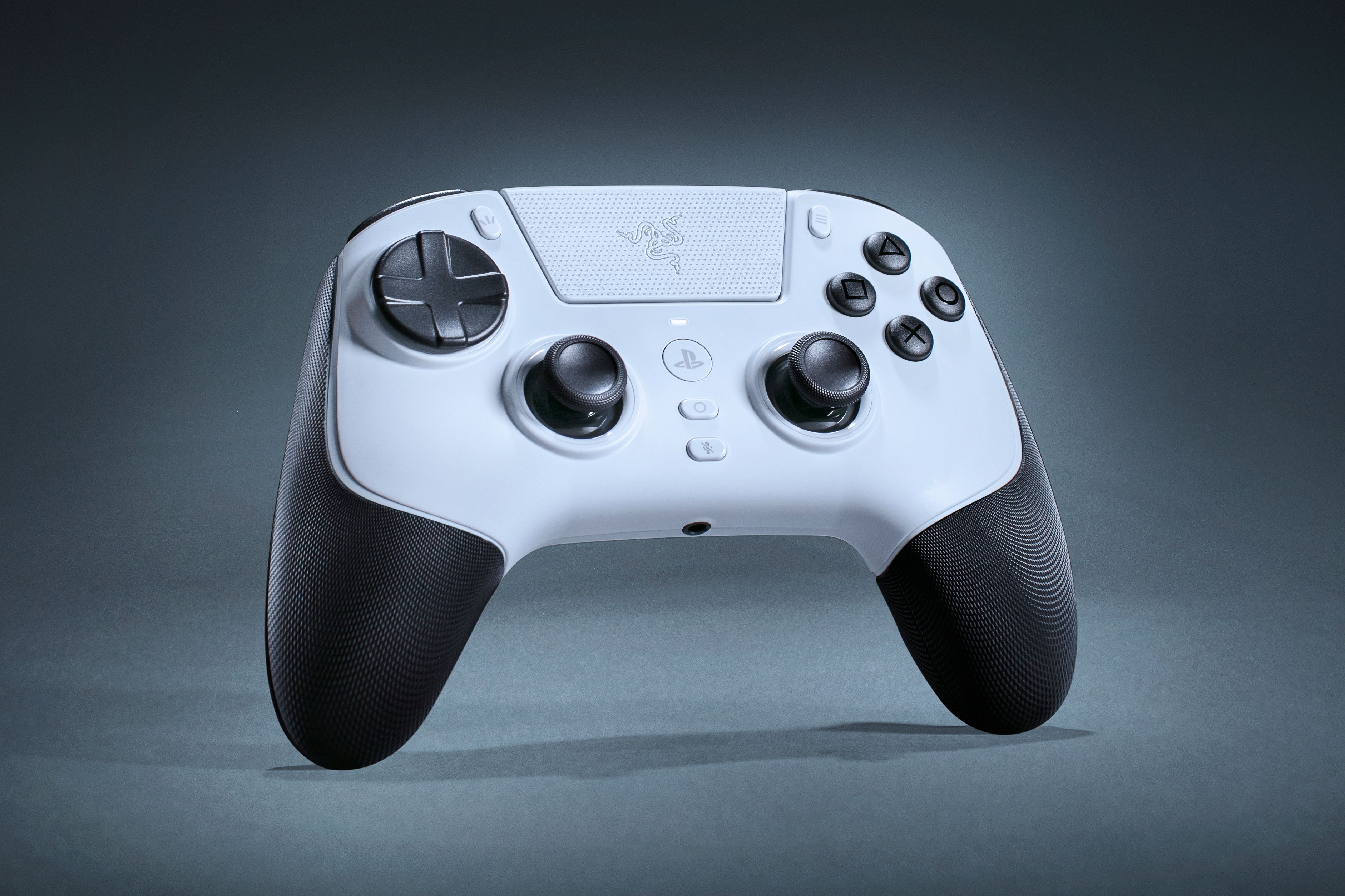 Razer's Raiju V3 Pro Takes on Sony's DualSense Edge