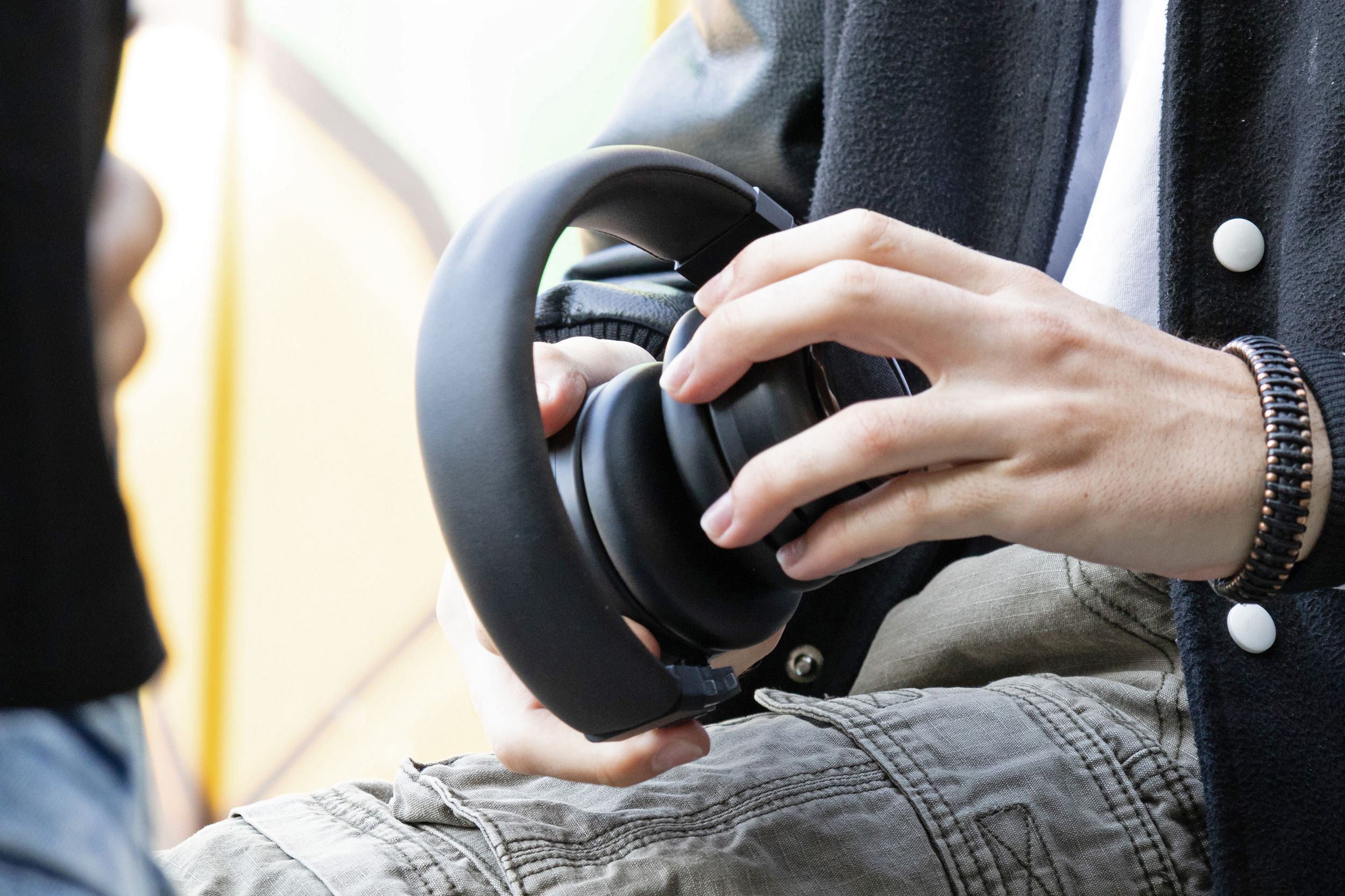 TDM’s Shape-Shifting Neo Headphones Hit Kickstarter Feb 10